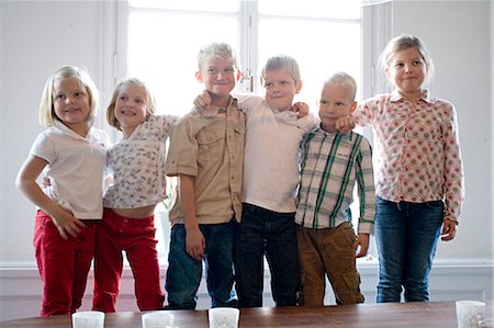 simsearch:6102-08001456,k - A group of boys and girls. Stock Photo - Premium Royalty-Free, Code: 6102-03826706
