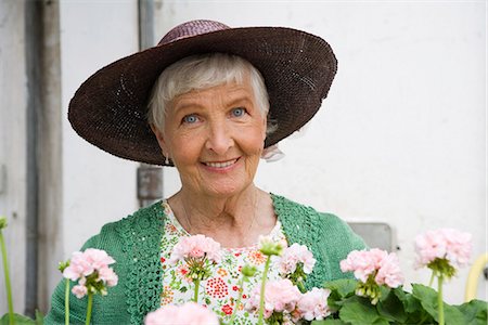Portrait of an elderly woman. Stock Photo - Premium Royalty-Free, Code: 6102-03827006