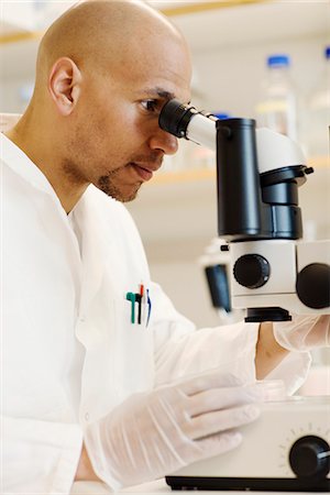 A male researcher in a laboratory, Sweden. Stock Photo - Premium Royalty-Free, Code: 6102-03827289