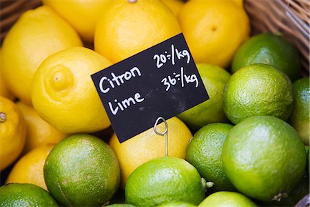 prize (winning gift or money) - Lemons and lime fruits, close-up. Stock Photo - Premium Royalty-Free, Code: 6102-03827703