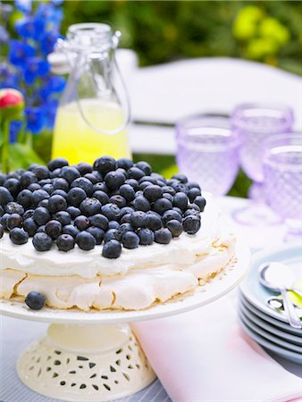 Gateau with blueberries, Sweden. Stock Photo - Premium Royalty-Free, Code: 6102-03828293