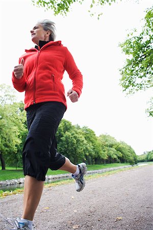 djurgarden - Un jogger femme, Stockholm, Suède. Photographie de stock - Premium Libres de Droits, Code: 6102-03828608