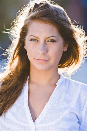 simsearch:6102-04929804,k - Portrait of young woman, outdoors Stock Photo - Premium Royalty-Free, Code: 6102-04929821