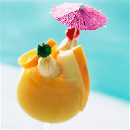 Tropical cocktail Stock Photo - Premium Royalty-Free, Code: 6102-05603713