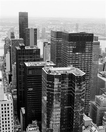 street high angle view - High angle view of Manhattans skyscrapers Foto de stock - Sin royalties Premium, Código: 6102-06374575