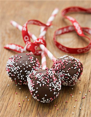 pépite - Trois sucettes au chocolat Photographie de stock - Premium Libres de Droits, Code: 6102-06336675