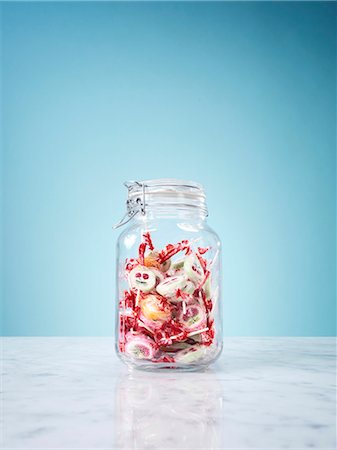 Small lollipops in jar Stock Photo - Premium Royalty-Free, Code: 6102-06336808
