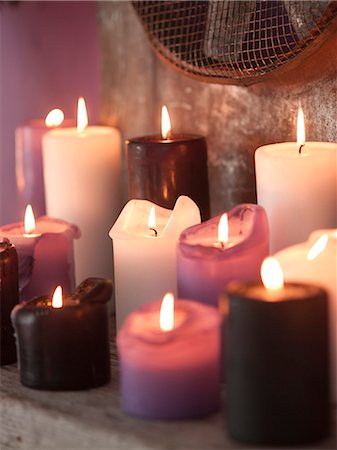Close up of glowing candles Foto de stock - Sin royalties Premium, Código: 6102-06336917