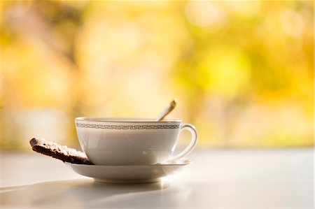 Coffee cup with cookie, still life Foto de stock - Sin royalties Premium, Código: 6102-06337092