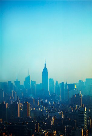 Manhattan, midtown from south, Empire State Building Stock Photo - Premium Royalty-Free, Code: 6102-06470826
