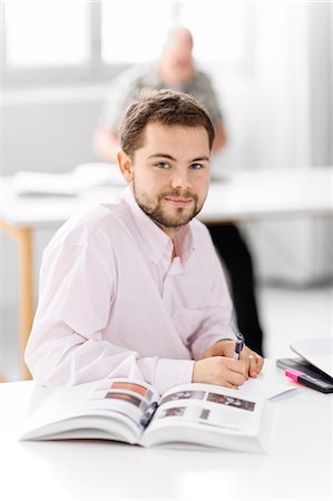 Portrait of smiling student Stockbilder - Premium RF Lizenzfrei, Bildnummer: 6102-06471101