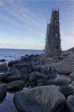 Wooden construction "Nimis" on rocky beach Photographie de stock - Premium Libres de Droits, Code: 6102-06965531