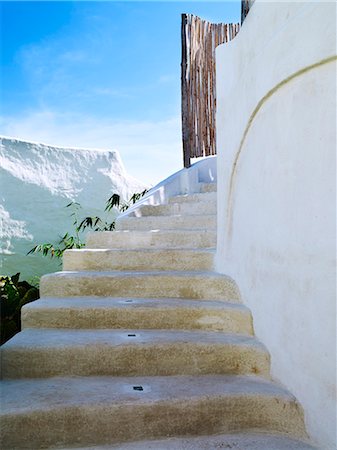 simsearch:6102-07455724,k - Low angle view of stairs, Zanzibar, Tanzania Stock Photo - Premium Royalty-Free, Code: 6102-07455723