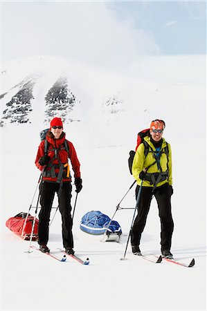simsearch:6102-08063071,k - Couple cross country skiing, Lapland, Sweden Foto de stock - Sin royalties Premium, Código: 6102-07602770
