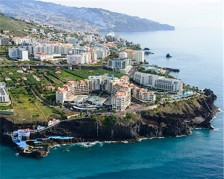 regiao autonoma da madeira - Buildings on coast, Madeira, Portugal Stock Photo - Premium Royalty-Free, Code: 6102-07602843