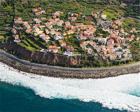 regiao autonoma da madeira - Buildings on coast, Madeira, Portugal Stock Photo - Premium Royalty-Free, Code: 6102-07602844