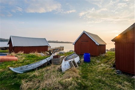 Boats and boat houses at coast, Blekinge, Sweden Foto de stock - Sin royalties Premium, Código: 6102-07789511