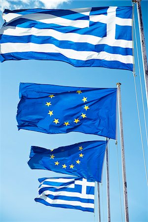 simsearch:700-06752249,k - Greek and EU flag against blue sky Stockbilder - Premium RF Lizenzfrei, Bildnummer: 6102-07843483