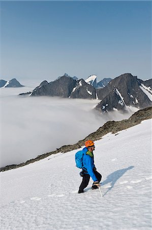 Man hiking Stock Photo - Premium Royalty-Free, Code: 6102-07843993