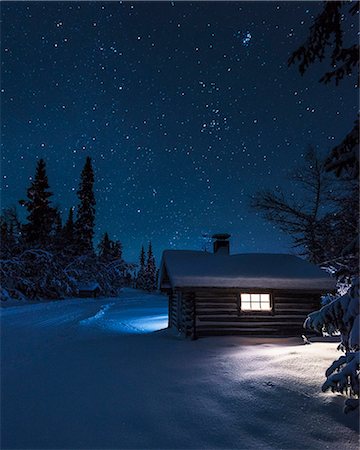 simsearch:6102-08270859,k - Illuminated log house at night Stock Photo - Premium Royalty-Free, Code: 6102-08063000