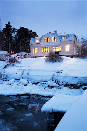 sweden, winter - Building at dusk Stock Photo - Premium Royalty-Free, Code: 6102-08063004