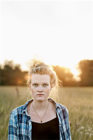 Portrait of teenage girl Stockbilder - Premium RF Lizenzfrei, Bildnummer: 6102-08000666