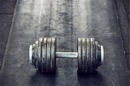 excercise black background - Dumbbell Stock Photo - Premium Royalty-Free, Code: 6102-08001065