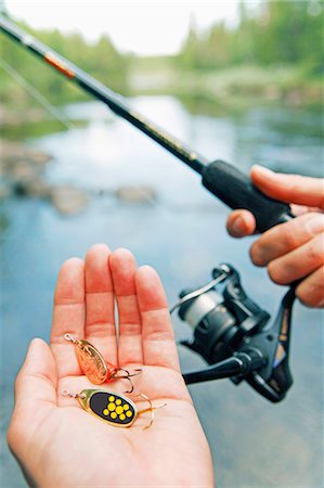 simsearch:6102-07455724,k - hand with fishing hooks. close-up Stock Photo - Premium Royalty-Free, Code: 6102-08120349