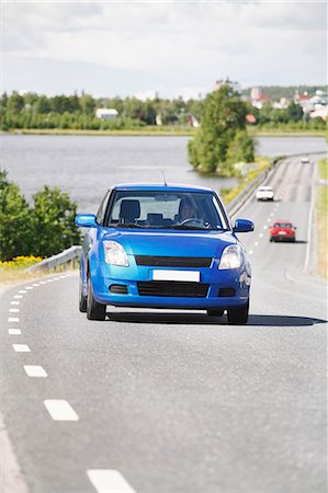 simsearch:6102-03905562,k - Car on road Photographie de stock - Premium Libres de Droits, Code: 6102-08120502