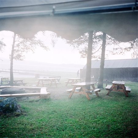 stürmisch - View of picnic area Stockbilder - Premium RF Lizenzfrei, Bildnummer: 6102-08120536