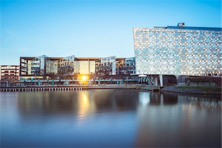 facade hotel - Modern buildings at water Stock Photo - Premium Royalty-Free, Code: 6102-08120621