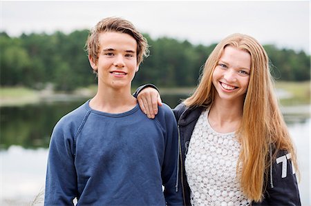 scandinavia lake friends - Portrait of smiling teenagers Stock Photo - Premium Royalty-Free, Code: 6102-08121009