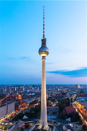 fernsehturm - Cityscape at dusk Stock Photo - Premium Royalty-Free, Code: 6102-08270970