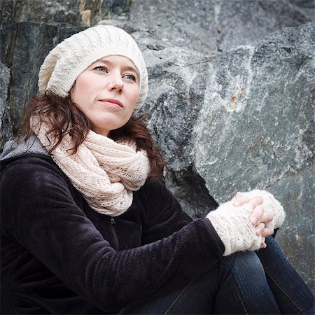 schlauchschal - Woman wearing knitted hat Stockbilder - Premium RF Lizenzfrei, Bildnummer: 6102-08270925