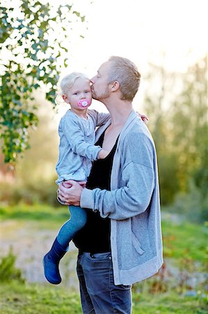 dummy (pacifier) - Father with daughter Photographie de stock - Premium Libres de Droits, Code: 6102-08271505