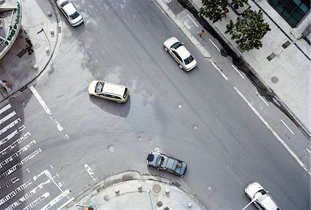 street high angle view - Aerial view of cars on street Foto de stock - Sin royalties Premium, Código: 6102-08481385