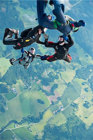 reto - Skydivers in mid-air Foto de stock - Sin royalties Premium, Código: 6102-08559064