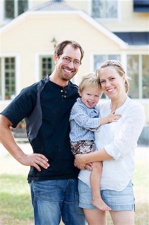 simsearch:6102-08001119,k - Portrait of parents with son Stockbilder - Premium RF Lizenzfrei, Bildnummer: 6102-08566254