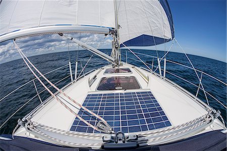 sailing ocean islands - Sailing boat with solar panels Stock Photo - Premium Royalty-Free, Code: 6102-08747109