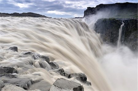 View of waterfall Stockbilder - Premium RF Lizenzfrei, Bildnummer: 6102-08748499