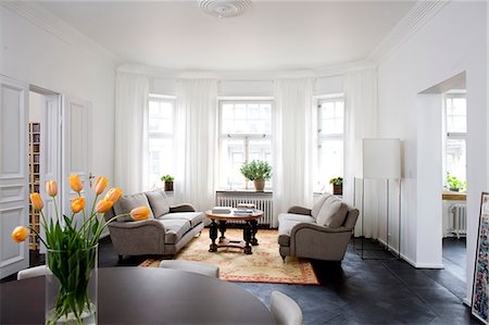 simsearch:6102-07455720,k - View of living room Stockbilder - Premium RF Lizenzfrei, Bildnummer: 6102-08760741