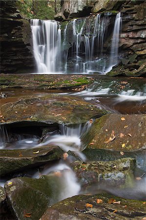 View of waterfall, West Virginia, USA Stock Photo - Premium Royalty-Free, Code: 6102-08760769