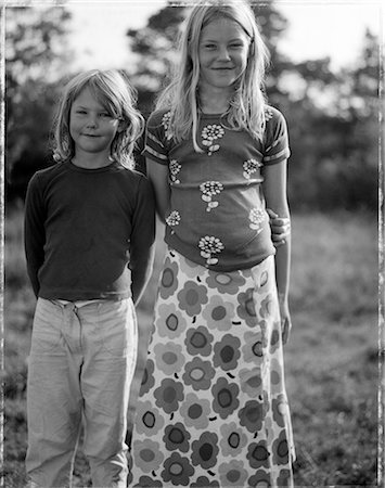 simsearch:6102-08000830,k - Portrait of two sisters Stock Photo - Premium Royalty-Free, Code: 6102-08761036