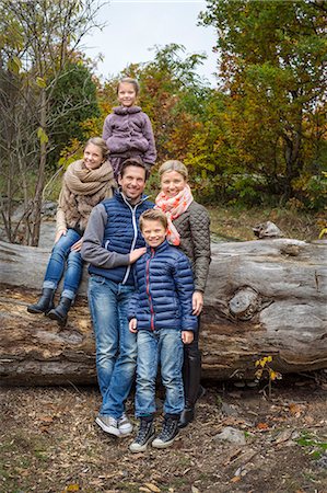 simsearch:6102-08746177,k - Family of five, Karlskrona, Blekinge, Sweden Stock Photo - Premium Royalty-Free, Code: 6102-08761385