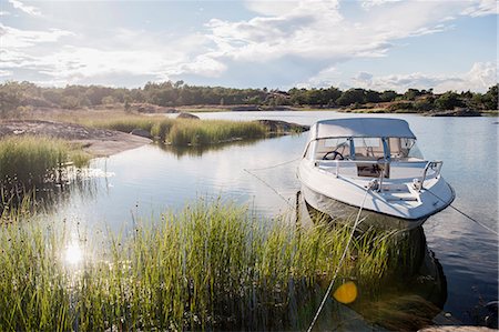 simsearch:6102-08748869,k - Boat moored at water Stock Photo - Premium Royalty-Free, Code: 6102-08761499