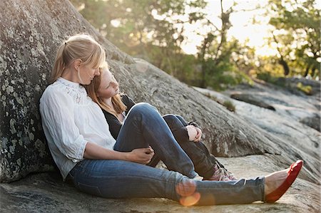 simsearch:6102-08760968,k - Mother with daughter, Nacka, Sweden Photographie de stock - Premium Libres de Droits, Code: 6102-08761413