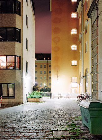 A street in Vasastan, Stockholm, Sweden. Photographie de stock - Premium Libres de Droits, Code: 6102-08768744