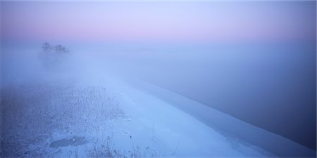 simsearch:6102-08882189,k - Foggy coast at winter Stock Photo - Premium Royalty-Free, Code: 6102-08858656