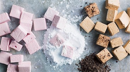 simsearch:6102-08882024,k - Tofu against grey background Foto de stock - Sin royalties Premium, Código: 6102-08882083