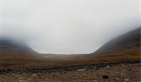 simsearch:6102-08882039,k - Majestic landscape on foggy day Stockbilder - Premium RF Lizenzfrei, Bildnummer: 6102-08882039